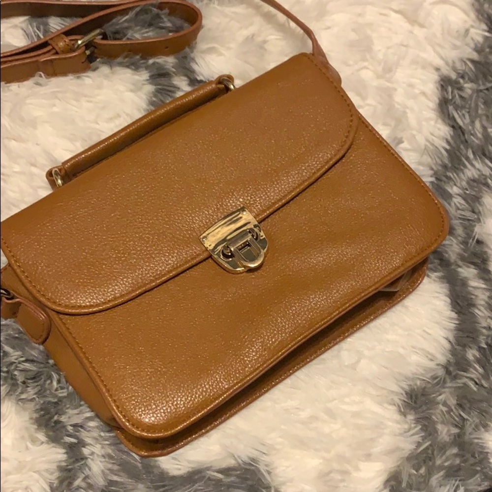 LIKE NEW: Brown Crossbody Bag